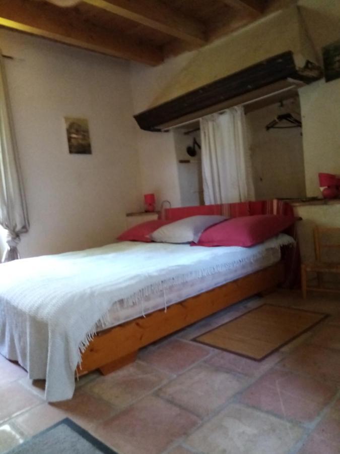 Bed and Breakfast Mas des Nabières à Saint-Martial  Extérieur photo